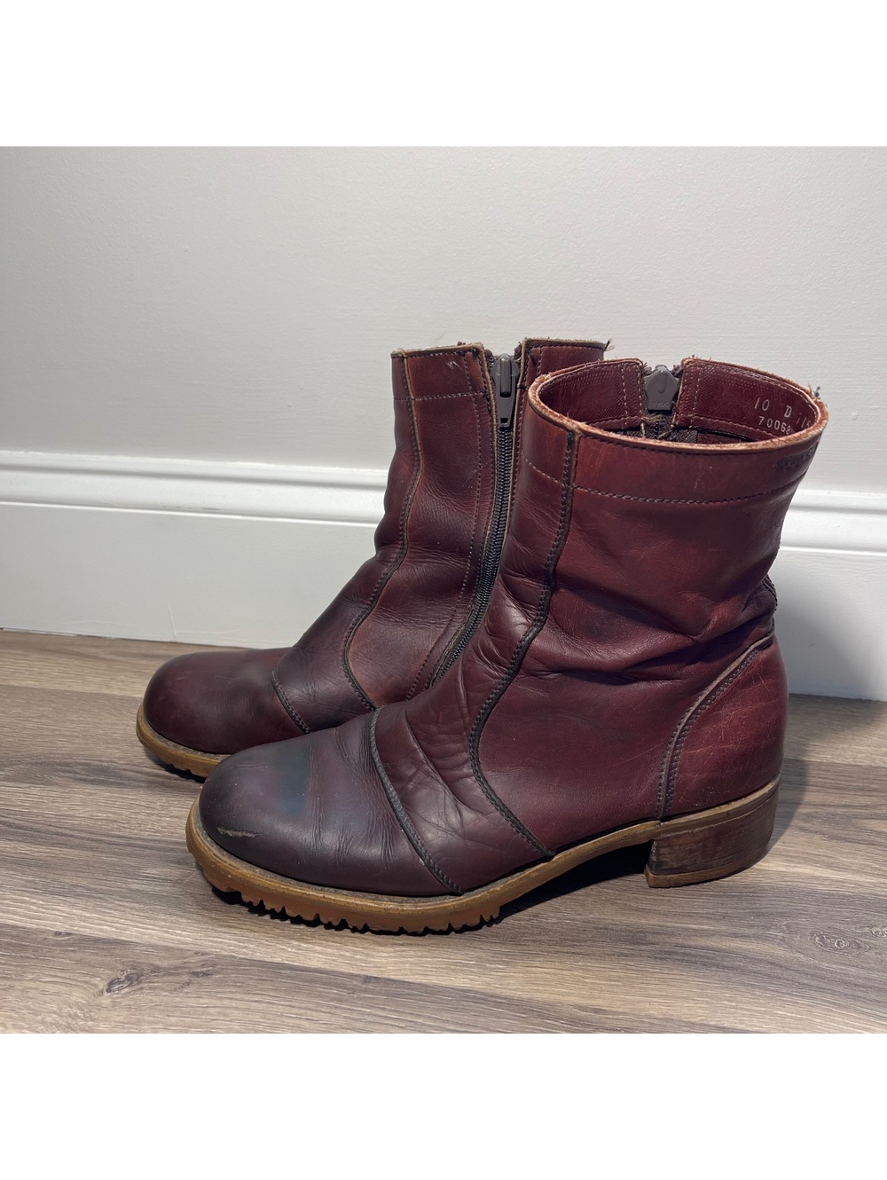 Vintage Weeds From Florsheim Leather Boot, Men’s size 10